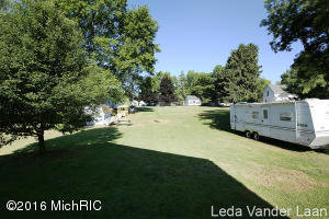 425 River St, Belding, MI 48809 photo 28