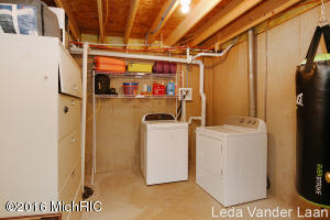 425 River St, Belding, MI 48809 photo 20