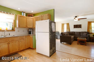 425 River St, Belding, MI 48809 photo 11