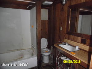 14997 S Enzian Rd, Plainwell, MI 49080 photo 2