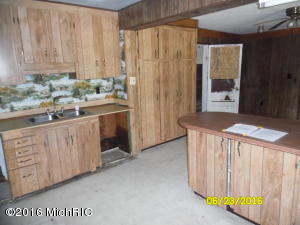14997 S Enzian Rd, Plainwell, MI 49080 photo 4