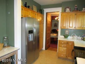413 E Front St, Buchanan, MI 49107 photo 22