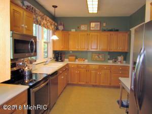 413 E Front St, Buchanan, MI 49107 photo 21