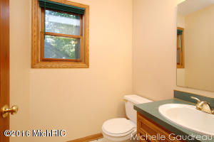 4124 White Pine Dr, Dorr, MI 49323 photo 13