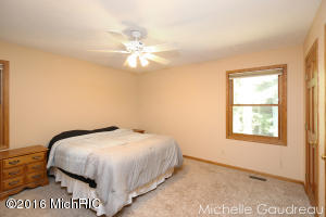 4124 White Pine Dr, Dorr, MI 49323 photo 14