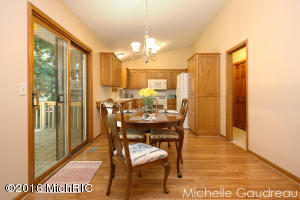 4124 White Pine Dr, Dorr, MI 49323 photo 11