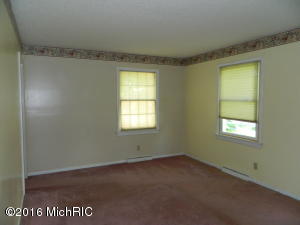 89 E Fourth St, Shelby, MI 49455 photo 15