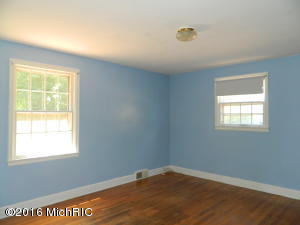 89 E Fourth St, Shelby, MI 49455 photo 19