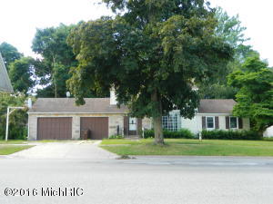 89 E Fourth St, Shelby, MI 49455 photo 2