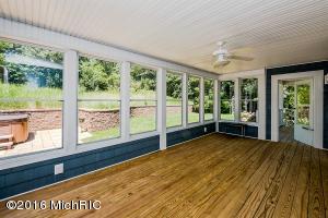 396 Upton Dr, St. Joseph, MI 49085 photo 14