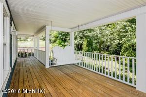 396 Upton Dr, St. Joseph, MI 49085 photo 13