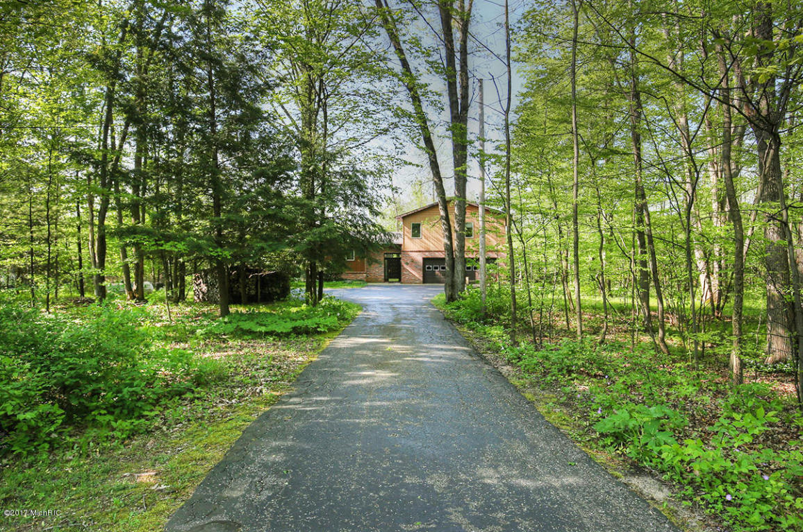 8057 E Garfield Rd, Hesperia, MI 49421 photo 3