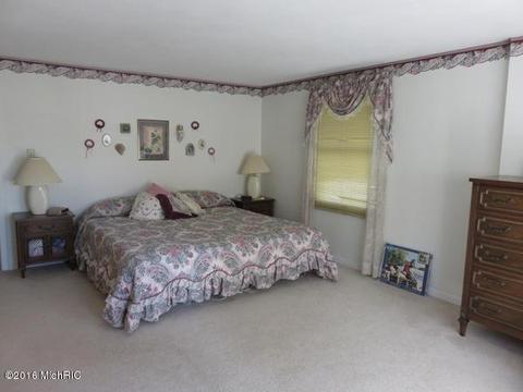 1036 Bayview Dr, Coldwater, MI 49036 photo 18
