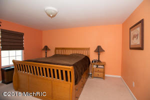 330 Catera Ct, Springfield, MI 49037 photo 13