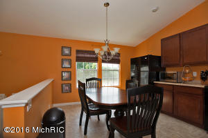 330 Catera Ct, Springfield, MI 49037 photo 8