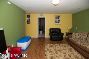 330 Catera Ct, Springfield, MI 49037 photo 26