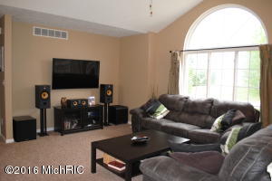 4013 Otuna Dr, Dorr, MI 49323 photo 3