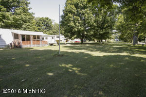 216 13th St, Plainwell, MI 49080 photo 18