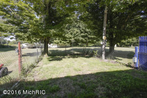 216 13th St, Plainwell, MI 49080 photo 15