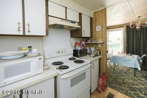 216 13th St, Plainwell, MI 49080 photo 7