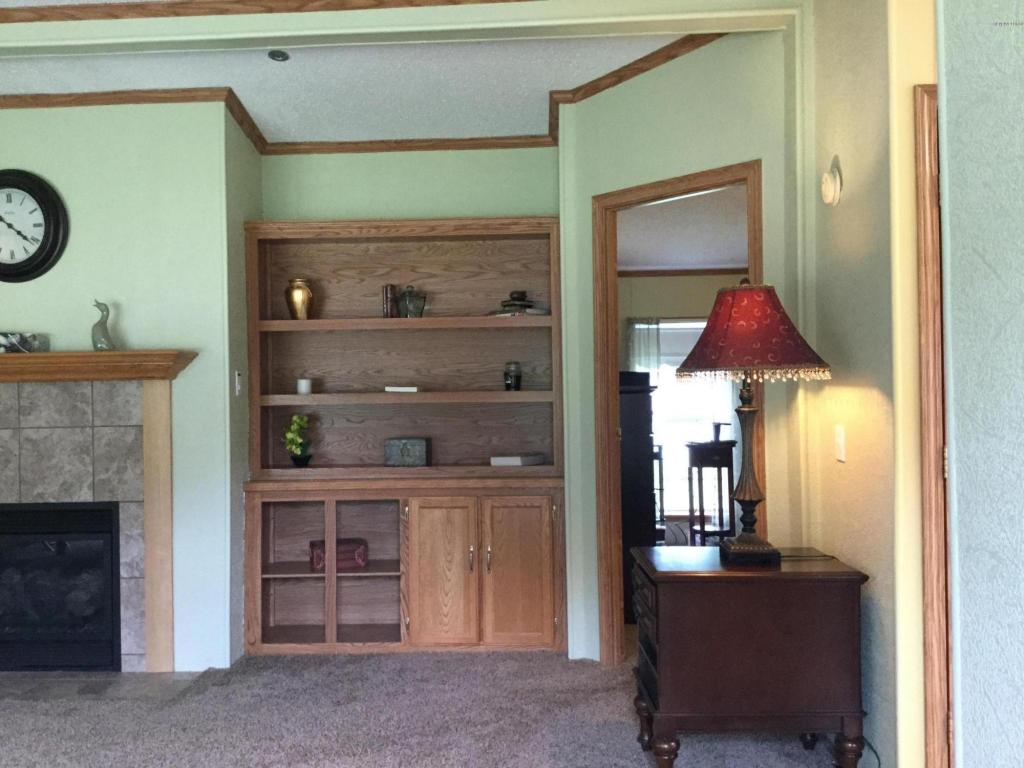 5701 E Riverside Dr, Lyons, MI 48851 photo 17