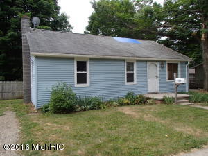 524 Clinton St, Marshall, MI 49068 photo 2