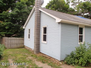 524 Clinton St, Marshall, MI 49068 photo 3