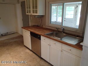 524 Clinton St, Marshall, MI 49068 photo 6