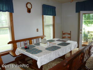 3740 E Reading, Osseo, MI 49266 photo 5