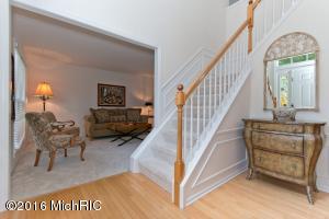 60 Fox Point Ct NE, Ada, MI 49301 photo 4