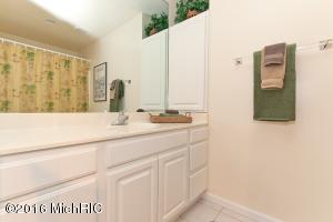 60 Fox Point Ct NE, Ada, MI 49301 photo 28