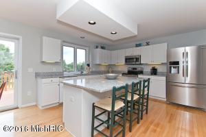 60 Fox Point Ct NE, Ada, MI 49301 photo 8