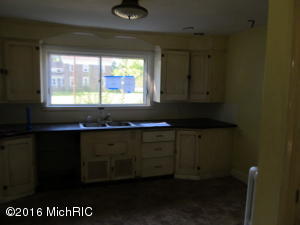 785 S Washington St, Constantine, MI 49042 photo 6