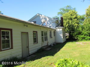 785 S Washington St, Constantine, MI 49042 photo 2