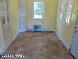 785 S Washington St, Constantine, MI 49042 photo 4