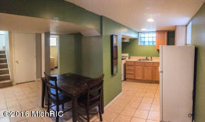 4986 Red Pine Dr, Grant, MI 49327 photo 7