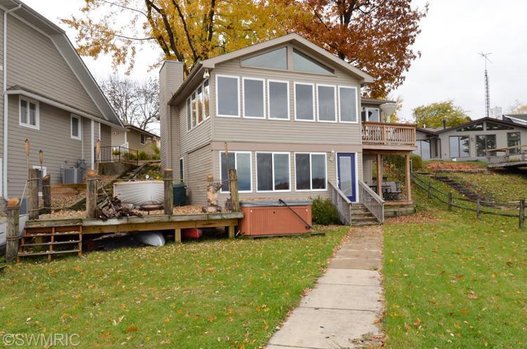 62077 Lake St, Cassopolis, MI 49031 photo 1
