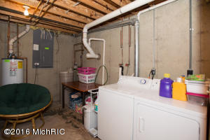 915 E Bridge St, Plainwell, MI 49080 photo 23