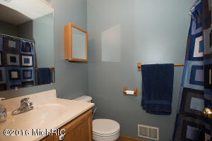 915 E Bridge St, Plainwell, MI 49080 photo 15