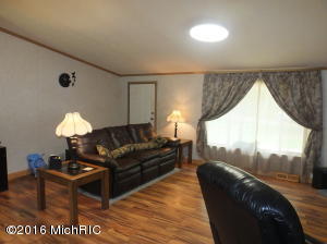 619 54th St, Pullman, MI 49450 photo 4
