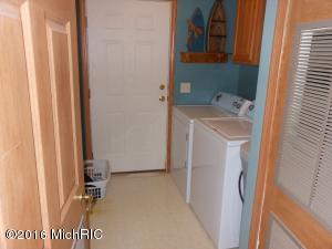 508 Clark St, Buchanan, MI 49107 photo 13