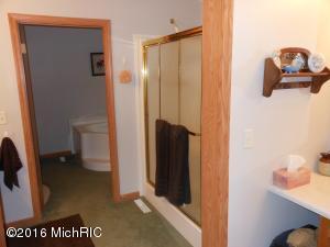 508 Clark St, Buchanan, MI 49107 photo 15