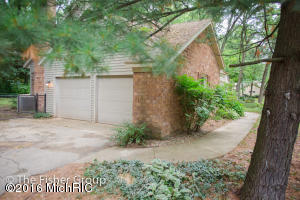 3077 Howlett Dr SE, Ada, MI 49301 photo 41