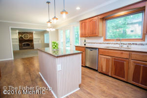 3077 Howlett Dr SE, Ada, MI 49301 photo 4