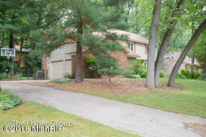 3077 Howlett Dr SE, Ada, MI 49301 photo 40