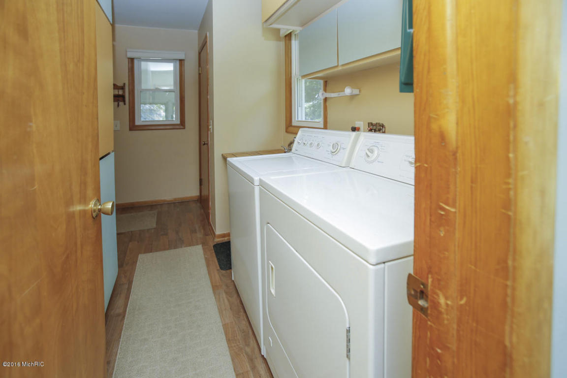 901 Bates Ave, Three Rivers, MI 49093 photo 16