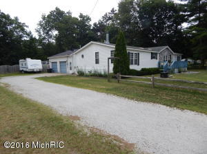 5336 Front St, Newaygo, MI 49337 photo 2