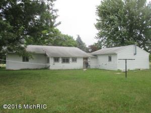420 Smith St, Crystal, MI 48818 photo 3
