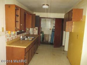 420 Smith St, Crystal, MI 48818 photo 4