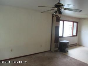 420 Smith St, Crystal, MI 48818 photo 5